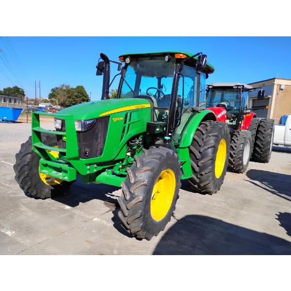 2018 JOHN DEERE 5100M Farm Tractor