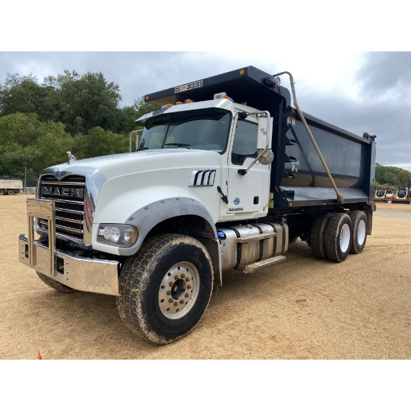2016 MACK GU713 Dump Truck