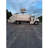Image 2 : 2020 PETERBILT 348 Garbage / Sanitation Truck