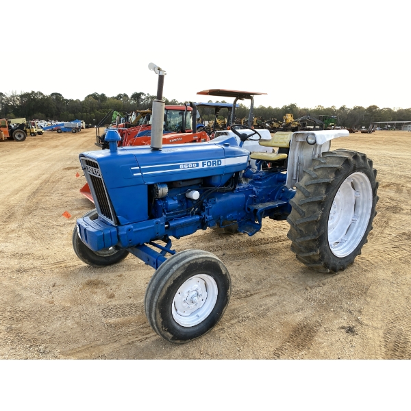 1975 FORD 6600 Farm Tractor