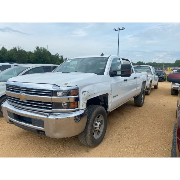 2015 CHEVROLET 2500 Pickup Truck