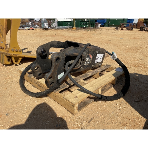2016 CAT H65 HAMMER