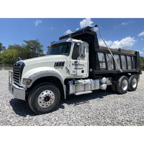 2018 MACK GU713 Dump Truck