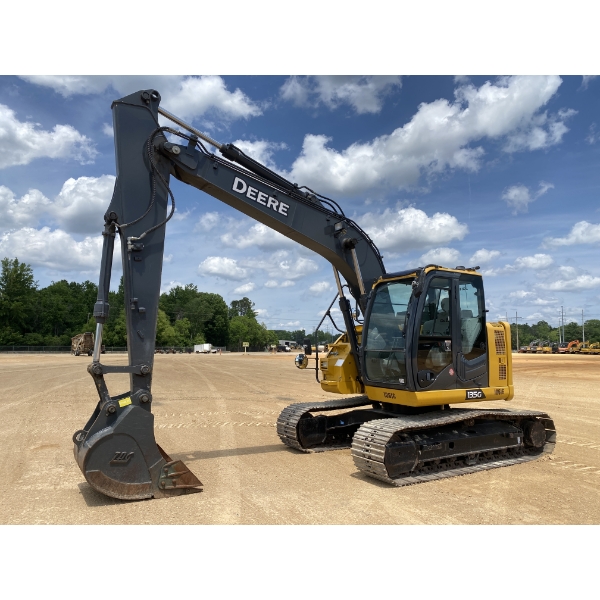 2022 JOHN DEERE 135G Excavator
