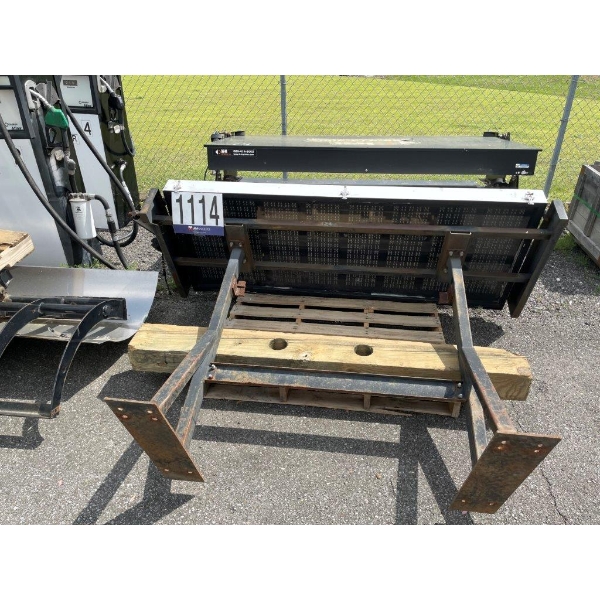 MESSAGE BOARDS & GAS PUMPS