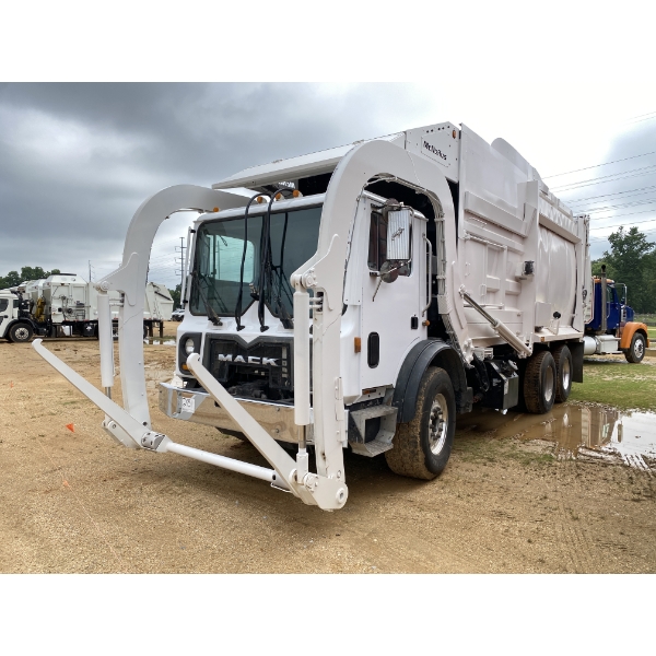 2019 MACK TE64 Garbage / Sanitation Truck