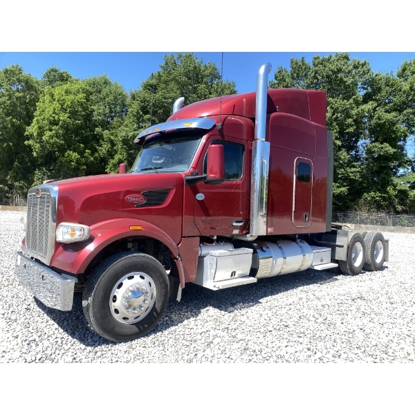 2023 PETERBILT 567 Sleeper Truck