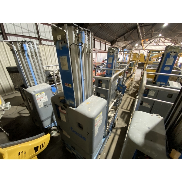 2014 GENIE GR-20 Scissor Lift