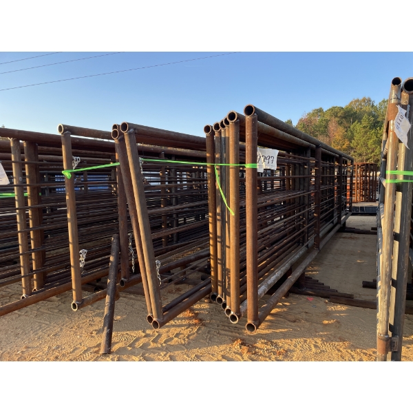 (9) 24' CATTLE PANELS & (1) PANEL W/ GATE