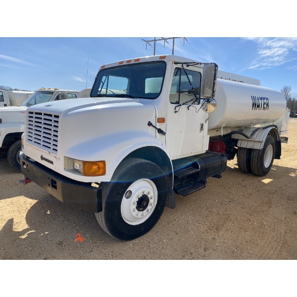 1991 INTERNATIONAL 4900 Water Truck