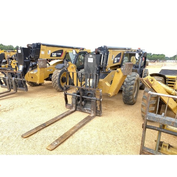 2019 CAT TL1055D Forklift - Telehandler
