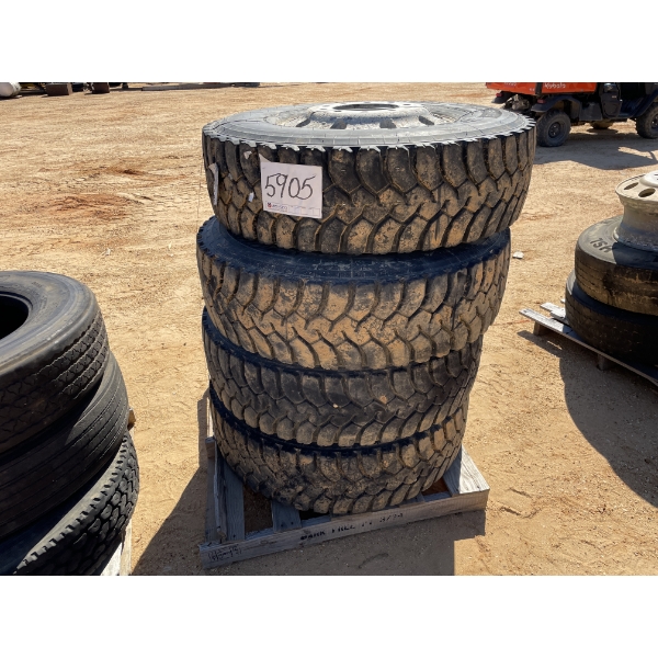 315/80R22.5 TIRES& RIMS (4) 