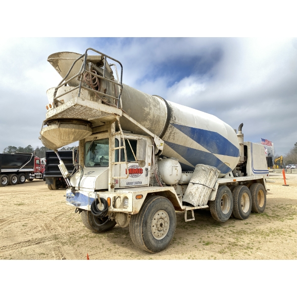 1996 ADVANCE  Concrete Mixer / Pump Truck