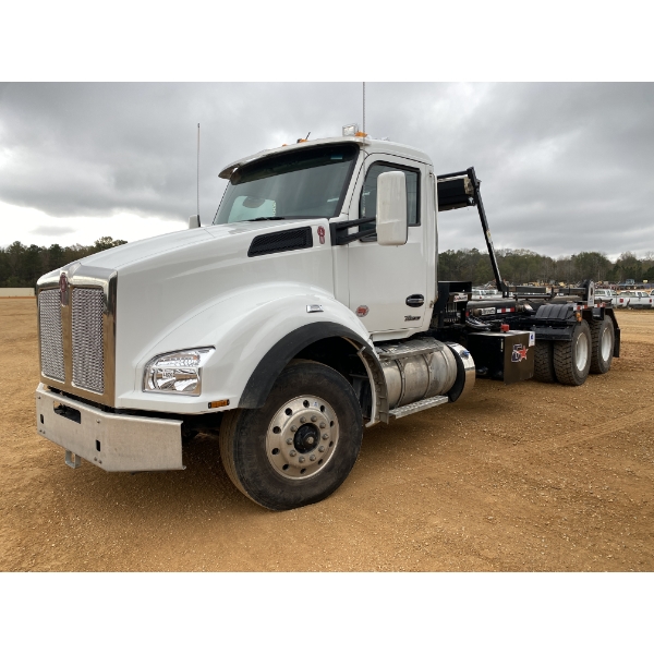 2025 KENWORTH T880 Roll Off Truck