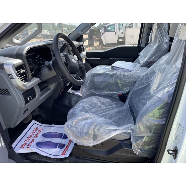 2023 FORD F600 XL Service / Mechanic Truck - J.M. Wood Auction