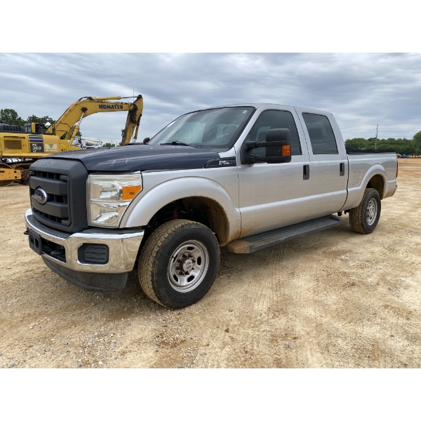 2016 FORD F250 XL Pickup Truck