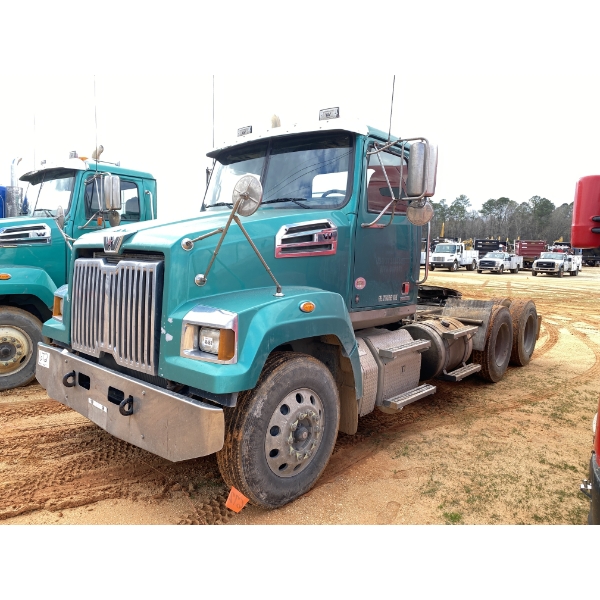 2018 WESTERN STAR 4700SF Day Cab Truck