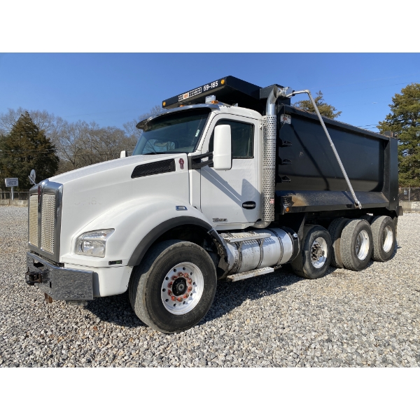 2016 KENWORTH T880 Dump Truck