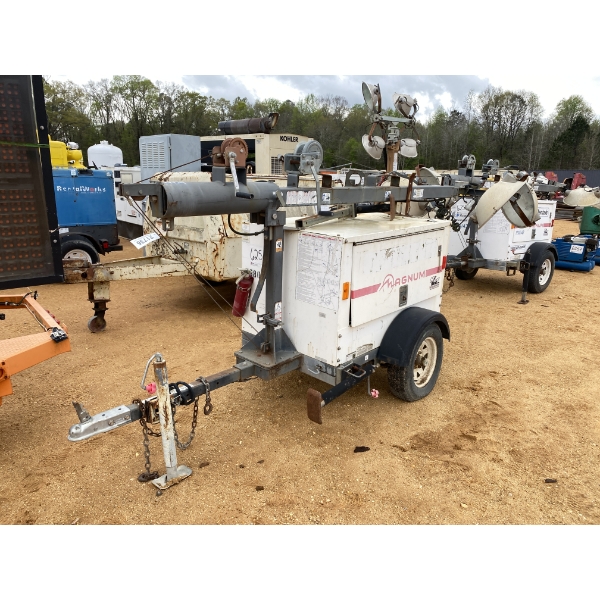 MAGNUM MIL-T3060 Light Tower