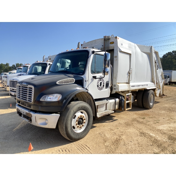 2016 FREIGHTLINER M2 Garbage / Sanitation Truck