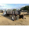 Image 2 : 2000 INTERNATIONAL 4900 Flatbed Truck