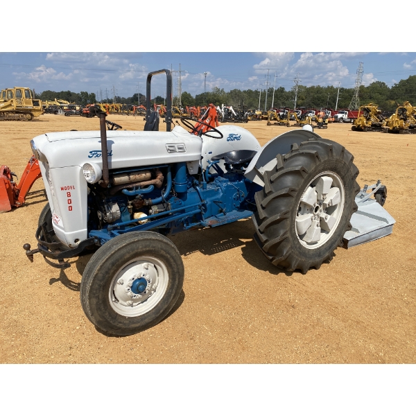 FORD 800 Farm Tractor
