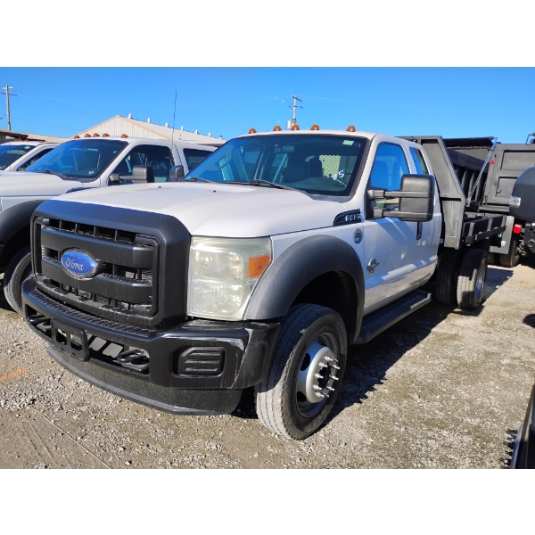 2015 FORD F450 XL Flatbed Truck