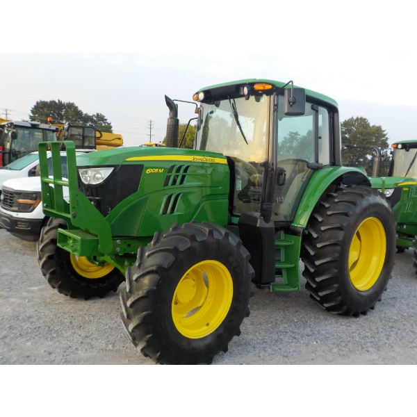 2015 JOHN DEERE 6105M Farm Tractor