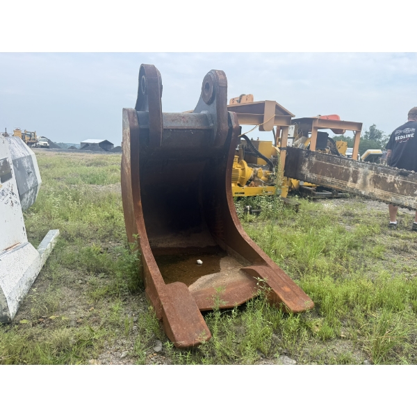 GALEN 45" BUCKET