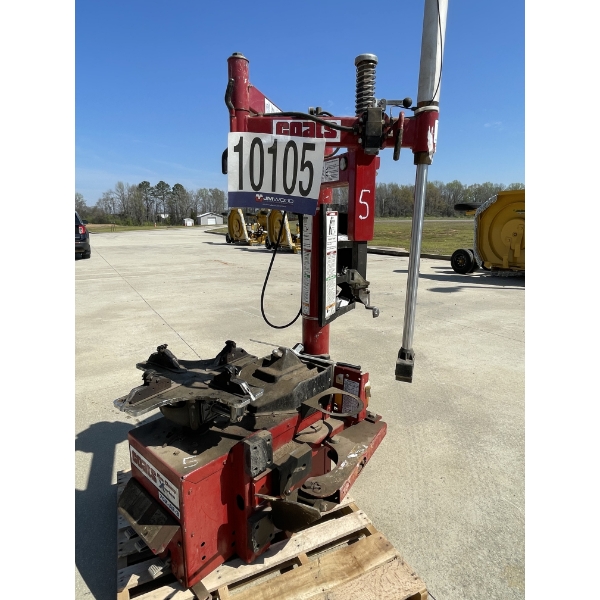 COATS TIRE CHANGING MACHINE