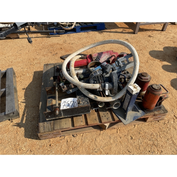 PALLET OF MISC HYD JACKS/JACK HAMMERS