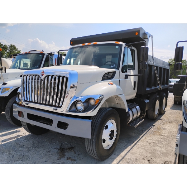 2018 INTERNATIONAL WORKSTAR 7400 Dump Truck
