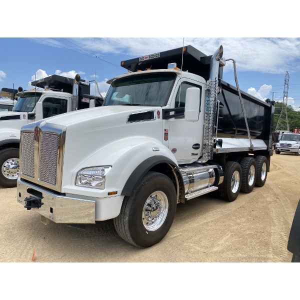 2025 KENWORTH T880 Dump Truck