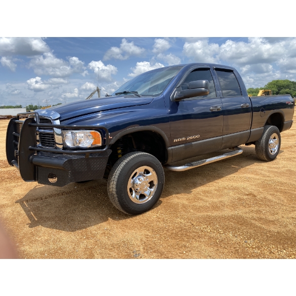 2004 DODGE RAM 2500 HD Pickup Truck
