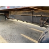 Image 9 : 2000 INTERNATIONAL 4900 Flatbed Truck