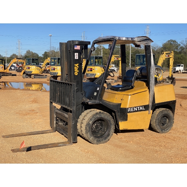 YALE GLP090 Forklift - Mast