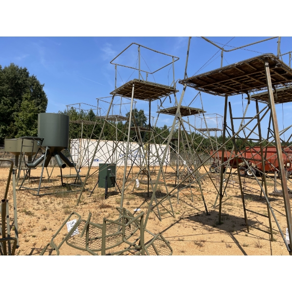 PLATFORM DEER STAND APPROX 12'