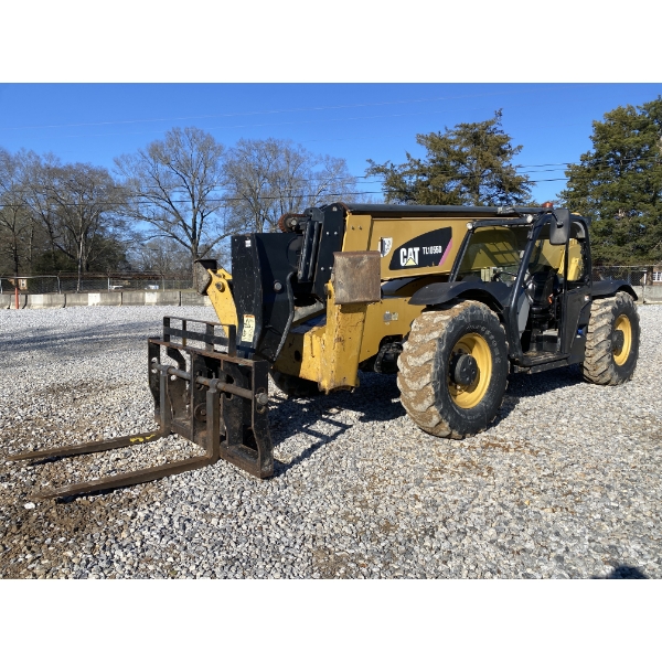 2017 CAT TL1055D Forklift - Telehandler