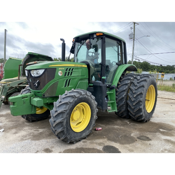 2019 JOHN DEERE 6110M Farm Tractor