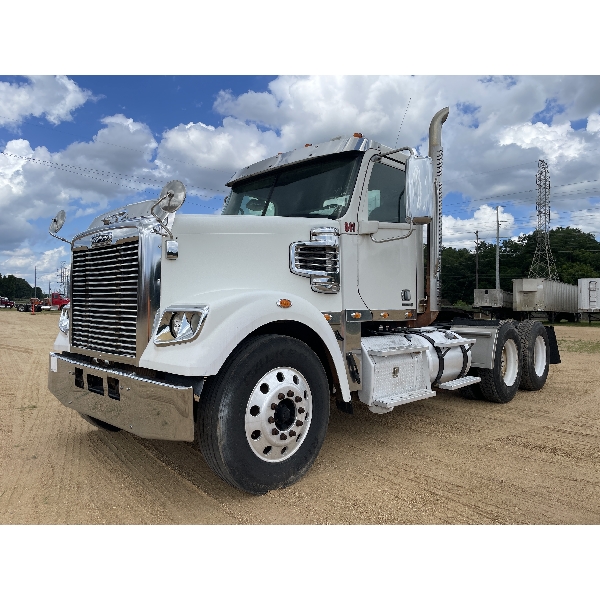 2012 FREIGHTLINER CORONADO Day Cab Truck