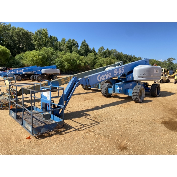 2013 GENIE S-65 Manlift