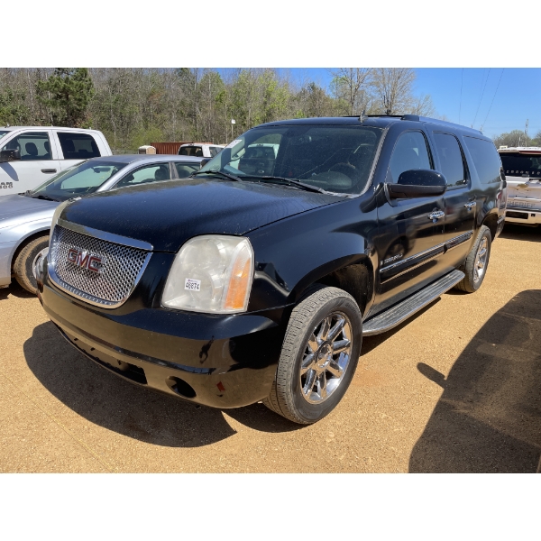 2008 GMC YUKON XL DENALI SUV