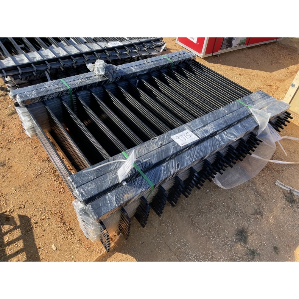 100' STEEL FENCING,  (14) 5'X7' STEEL PANELS, (14) STEEL POSTS, W/ALL HARDWARE, POWDER COATED