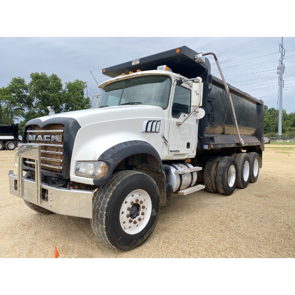 2007 MACK CTP713 Dump Truck