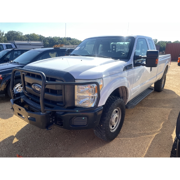 2016 FORD F350 XL Pickup Truck
