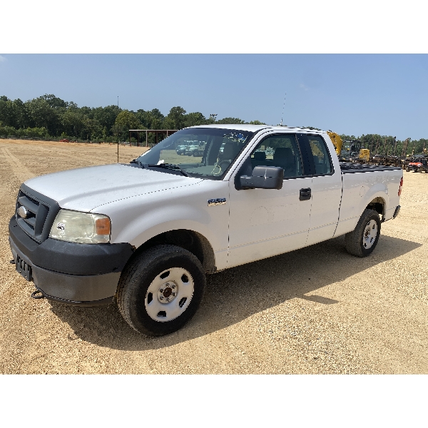 2006 FORD F150 XL Pickup Truck