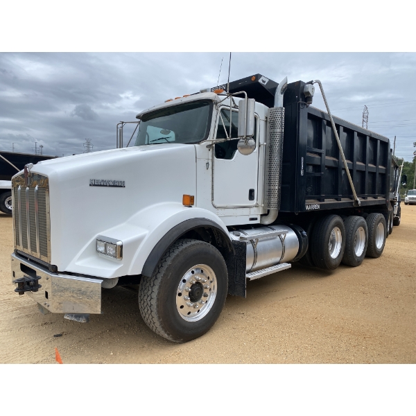 2016 KENWORTH T800 Dump Truck