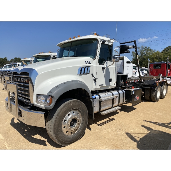 2023 MACK GR64F Roll Off Truck