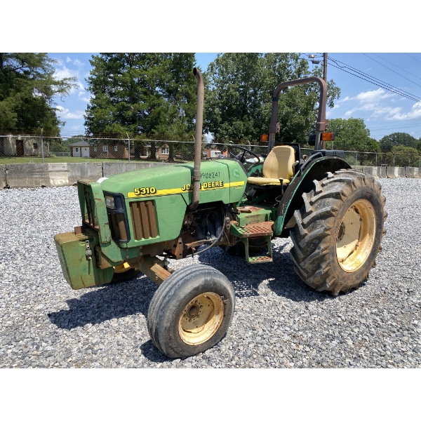 1998 JOHN DEERE 5310 Farm Tractor