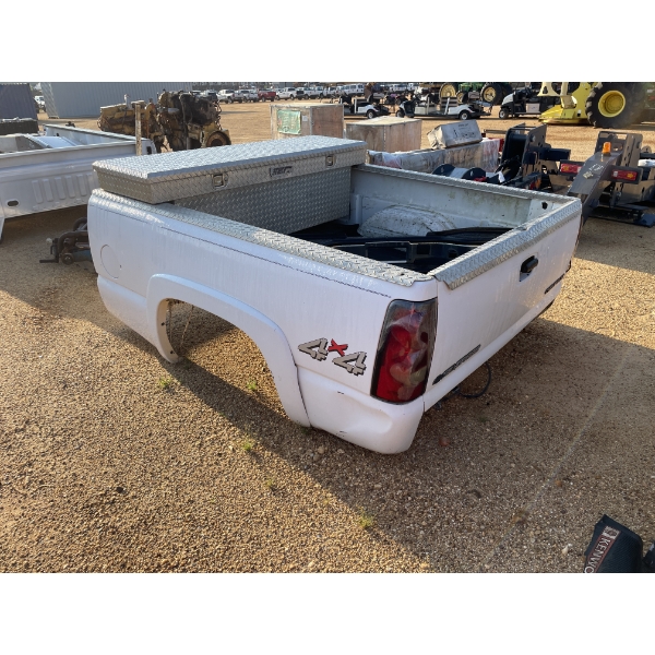GM TRUCK BED & BUMPER